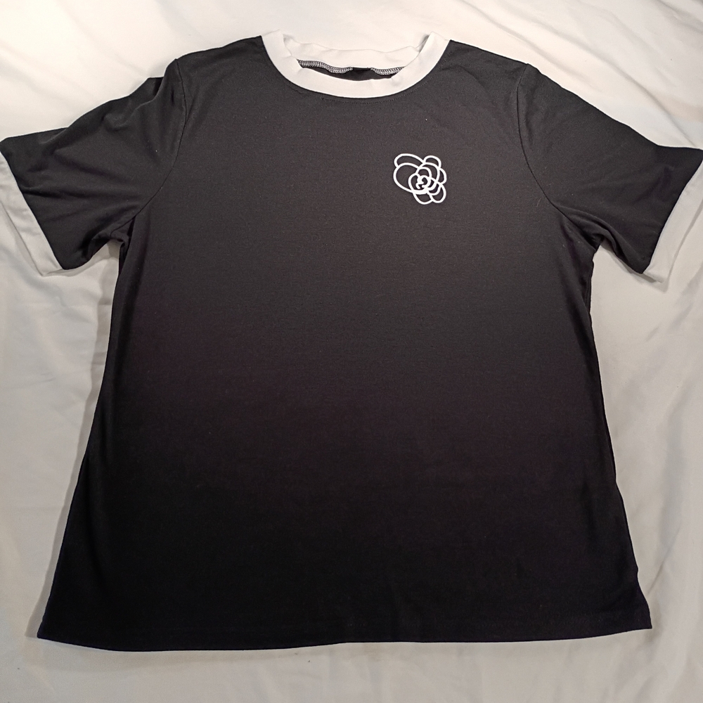 SHEIN Black and White T-Shirt - Picture 3 of 8